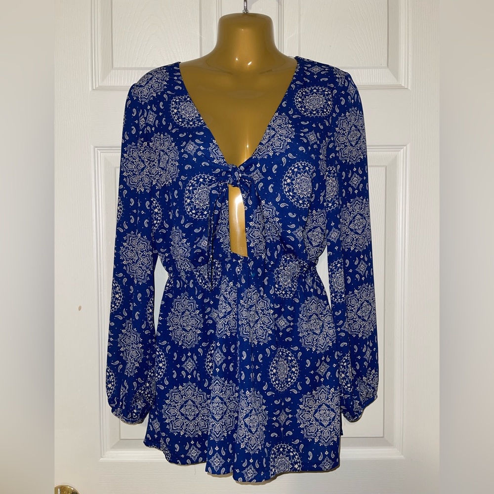 Forever 21 Navy Pattern Tie Front Romper